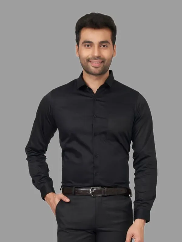 Black_Cotton_Blend_Solid_Full_Sleeve_Shirt_For_Men