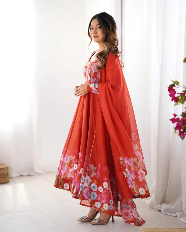 Rust_Real_Modeling_Pure_Soft_Organza_Silk_Fully_Flair_Kali_Pattern_Anarkali_With_Dupatta_Set_&_Pent
