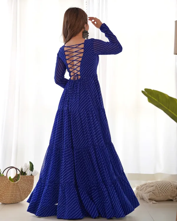 Blue_Pure_Soft_Organza_Silk_Floral_Print_Fully_Flair_Kali_Pattern_Anarkali_With_Dupatta_Set_&_Pent