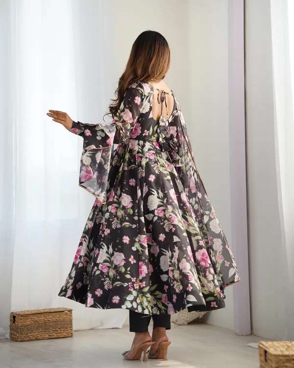 Black_Pure_Soft_Organza_Silk_Fully_Flair_Kali_Pattern_Anarkali_With_Dupatta_Set_&_Pent