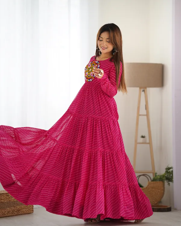 Rani_Pure_Soft_Organza_Silk_Floral_Print_Fully_Flair_Kali_Pattern_Anarkali_With_Dupatta_Set_&_Pent