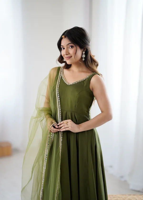 Mehndi_Pure_Romansilk_Chanderi_Fully_Flair_Anarkali_With_Dupatta_Set_&_Pent