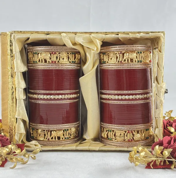 Blood_Red_Alloy,_Acrylic_Plastic_Bridal_Golden_Chooda_Set