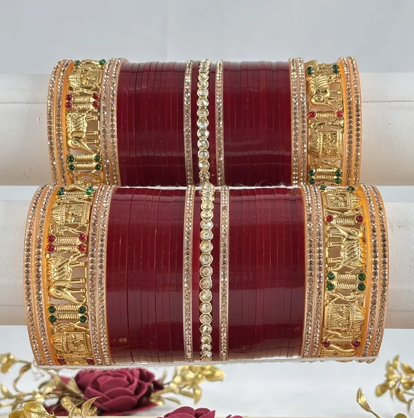 Blood_Red_Alloy,_Acrylic_Plastic_Bridal_Golden_Chooda_Set