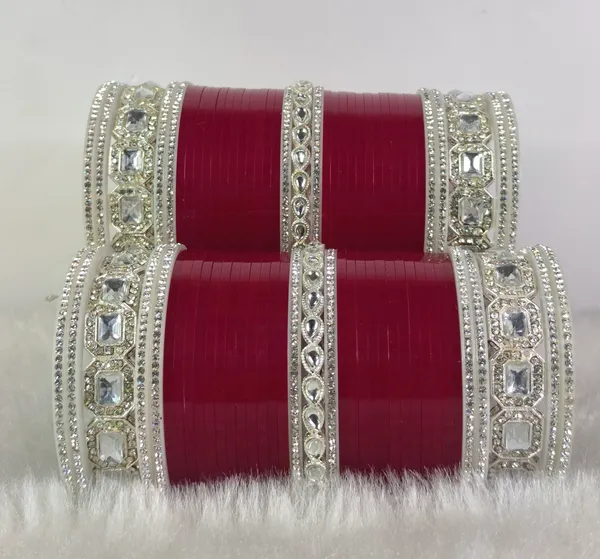 Blood_Red_Alloy,_Acrylic_Plastic_Bridal_Chooda_Set