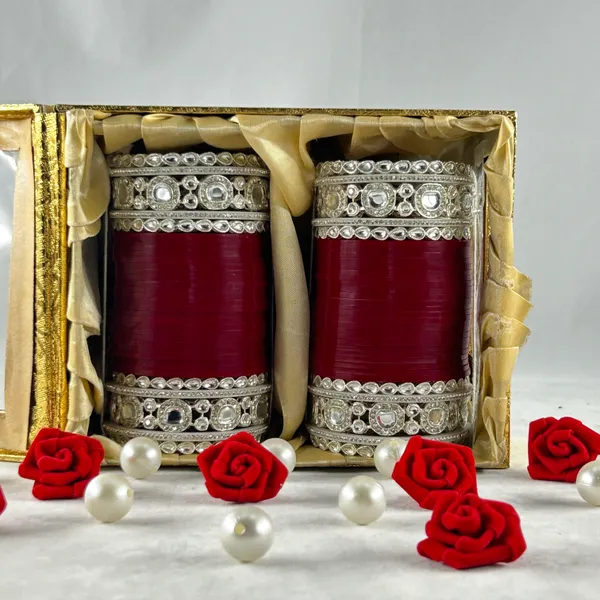 Blood_Red_Alloy,_Acrylic_Plastic_Bridal_Chooda_Set