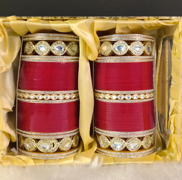 Blood_Red_Alloy,_Acrylic_Plastic_Bridal_Golden_Chooda_Set