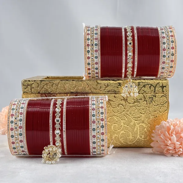 Blood_Red_Alloy,_Acrylic_Plastic_Bridal_Chooda_Set