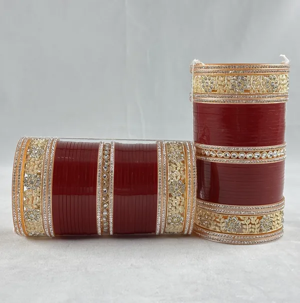 Blood_Red_Alloy,_Acrylic_Plastic_Bridal_Golden_Chooda_Set