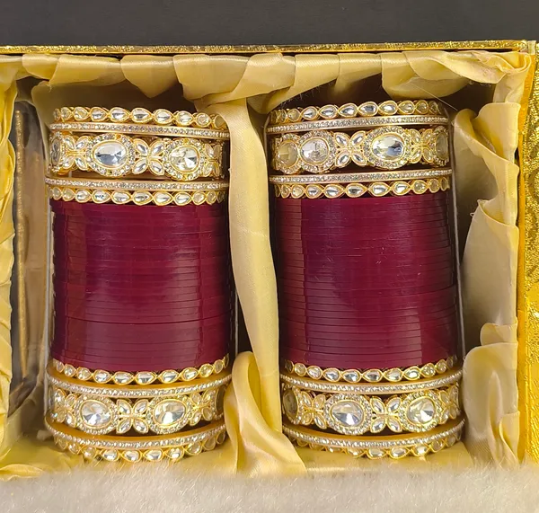 Blood_Red_Alloy,_Acrylic_Plastic_Bridal_Golden_Chooda_Set