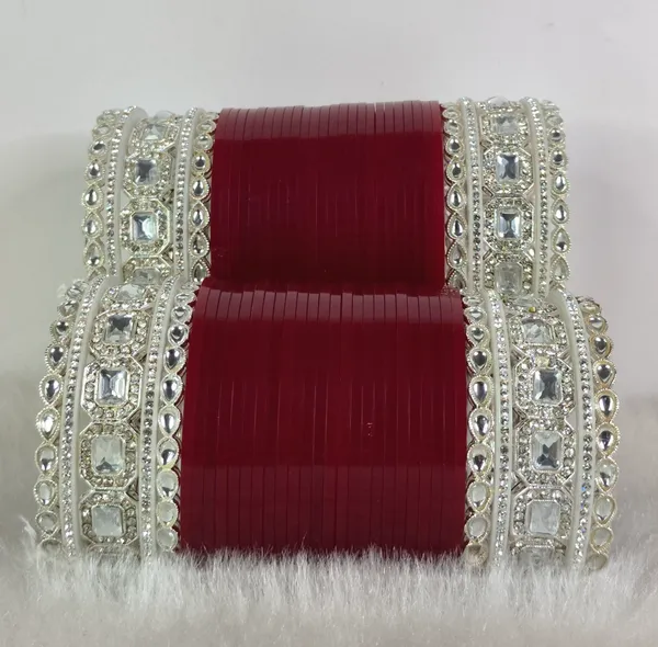 Blood_Red_Alloy,_Acrylic_Plastic_Bridal_Chooda_Set