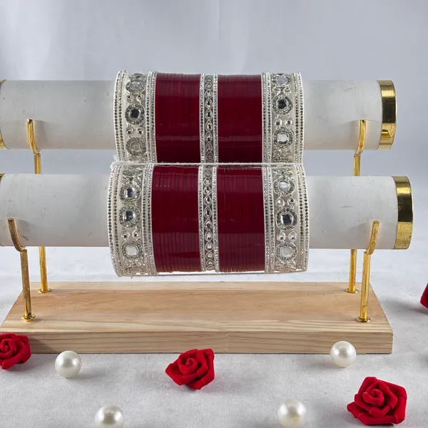 Blood_Red_Alloy,_Acrylic_Plastic_Bridal_Chooda_Set