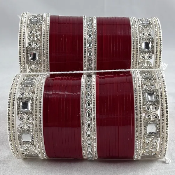 Blood_Red_Alloy,_Acrylic_Plastic_Bridal_Chooda_Set