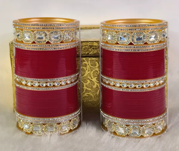 Blood_Red_Alloy,_Acrylic_Plastic_Bridal_Golden_Chooda_Set