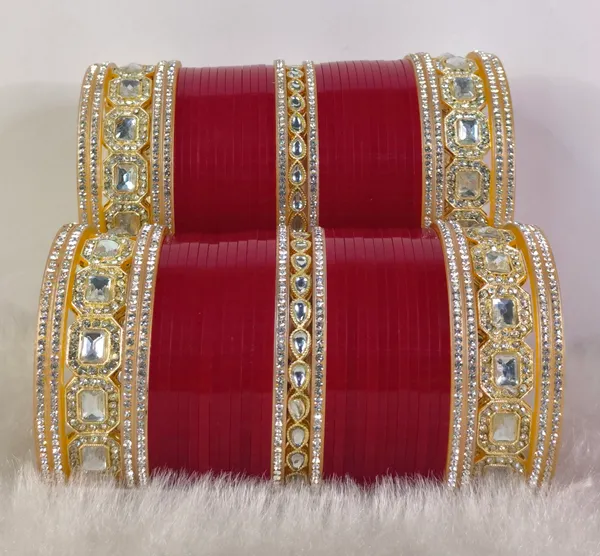 Blood_Red_Alloy,_Acrylic_Plastic_Bridal_Golden_Chooda_Set