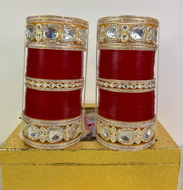 Blood_Red_Alloy,_Acrylic_Plastic_Bridal_Golden_Chooda_Set