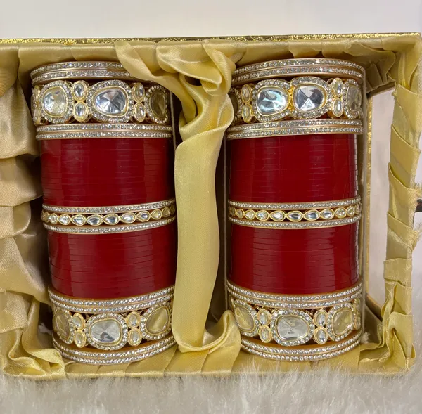 Blood_Red_Alloy,_Acrylic_Plastic_Bridal_Golden_Chooda_Set