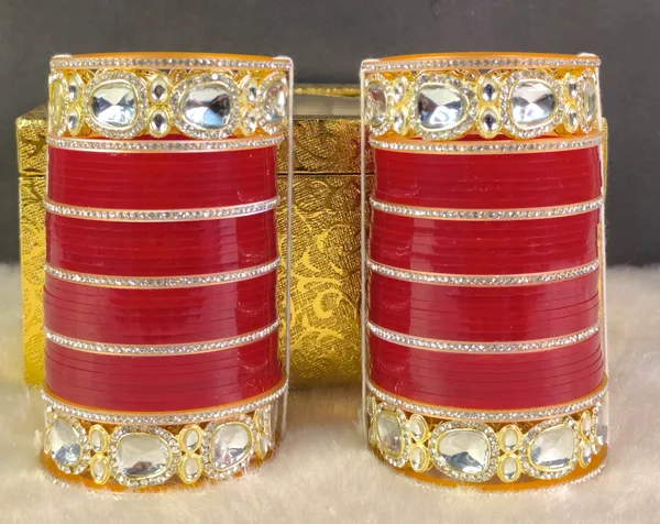 Blood_Red_Alloy,_Acrylic_Plastic_Bridal_Golden_Chooda_Set