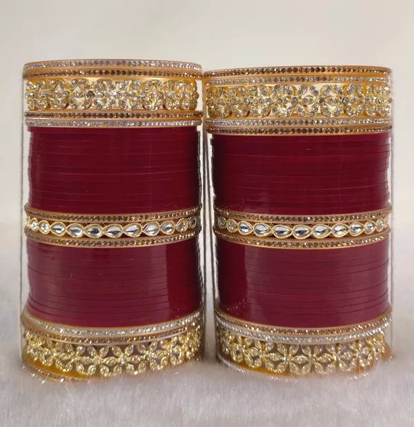 Blood_Red_Alloy,_Acrylic_Plastic_Bridal_Golden_Chooda_Set