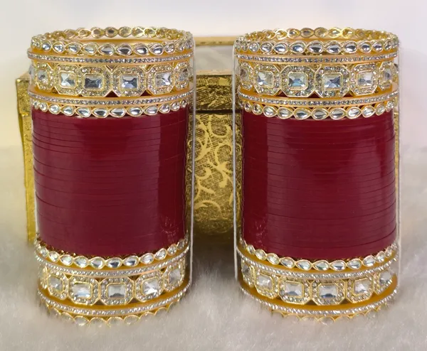 Blood_Red_Alloy,_Acrylic_Plastic_Bridal_Golden_Chooda_Set