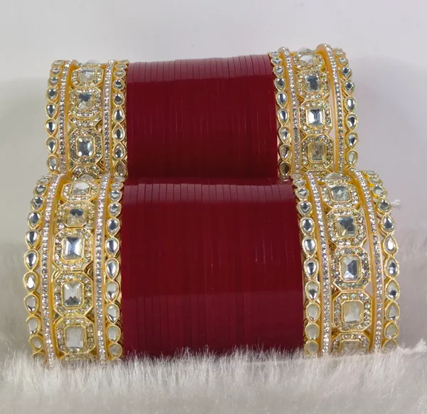 Blood_Red_Alloy,_Acrylic_Plastic_Bridal_Golden_Chooda_Set