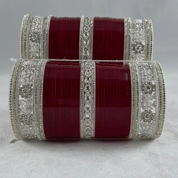 Blood_Red_Alloy,_Acrylic_Plastic_Bridal_Chooda_Set
