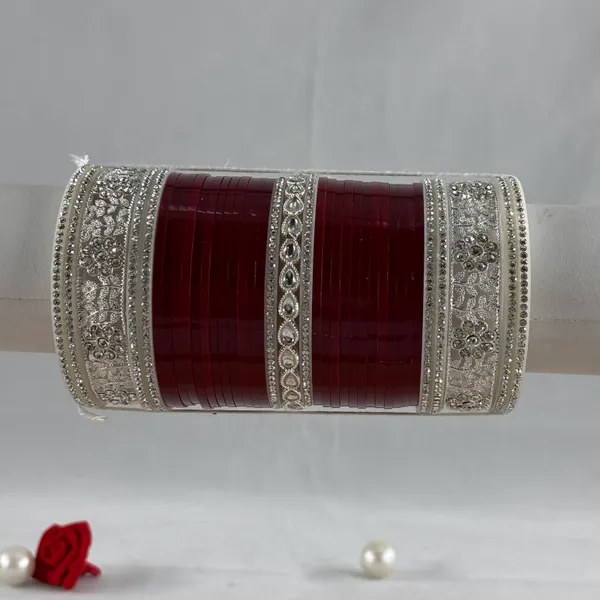 Blood_Red_Alloy,_Acrylic_Plastic_Bridal_Chooda_Set