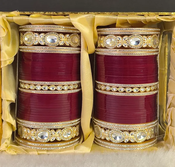 Blood_Red_Alloy,_Acrylic_Plastic_Bridal_Golden_Chooda_Set