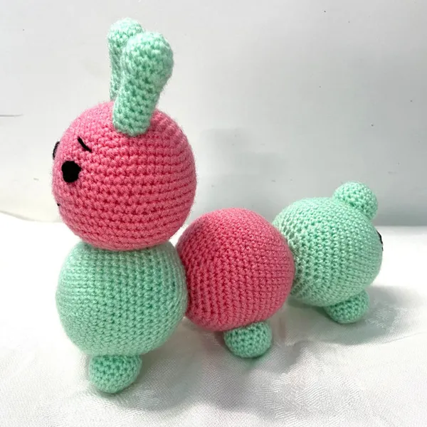 Green_Woolen_Toys_Home_Decor