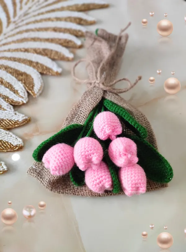 Pink_Woolen_Flowers_Home_Decor