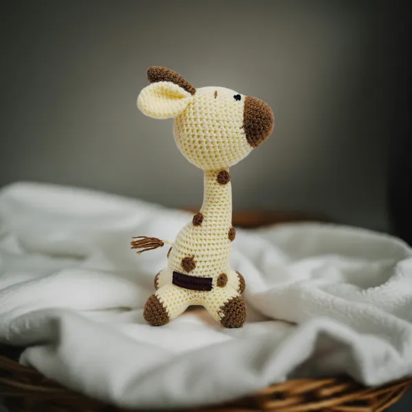 Cream_Woolen_Giraffe_Handmade_Soft_Toy_For_Kids_&_Babies