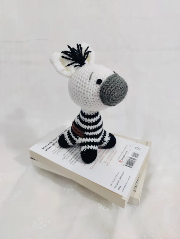 Black_Woolen_Toys_Home_Decor