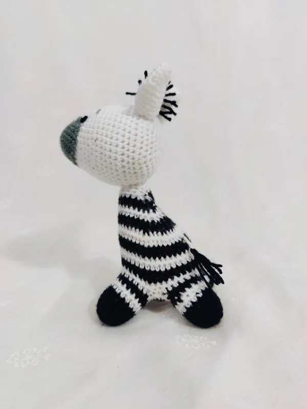 Black_Woolen_Toys_Home_Decor