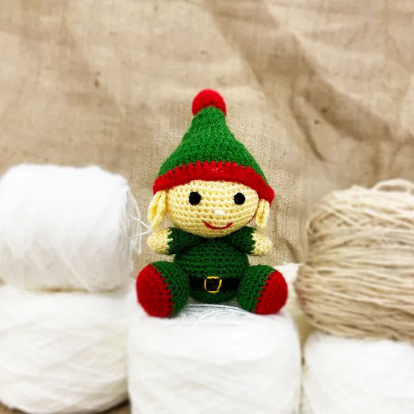 Green_Woolen_Toys_Home_Decor