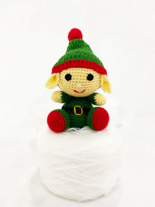 Green_Woolen_Toys_Home_Decor