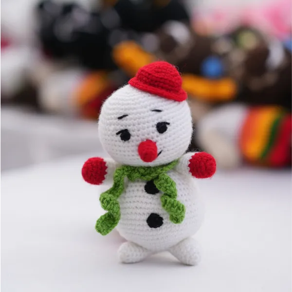 White_Woolen_Doll_Soft_Handmade_Toy_For_Home_Decor__Kids_&_Babies