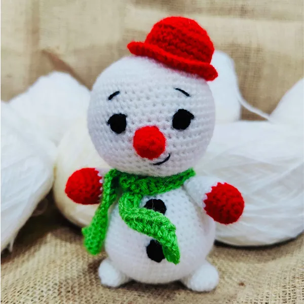 White_Woolen_Doll_Soft_Handmade_Toy_For_Home_Decor__Kids_&_Babies