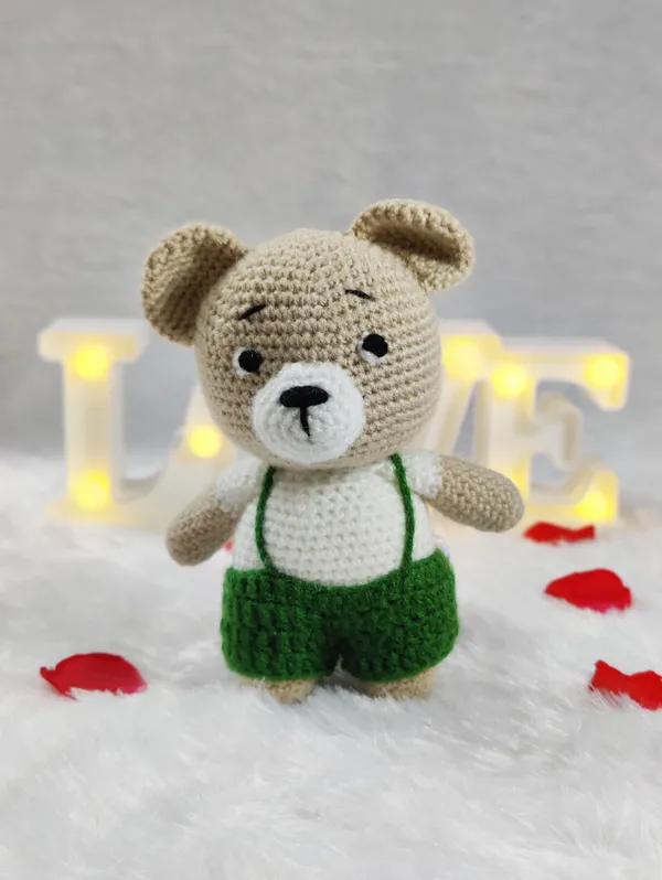 Green_Woolen_Toys_Home_Decor
