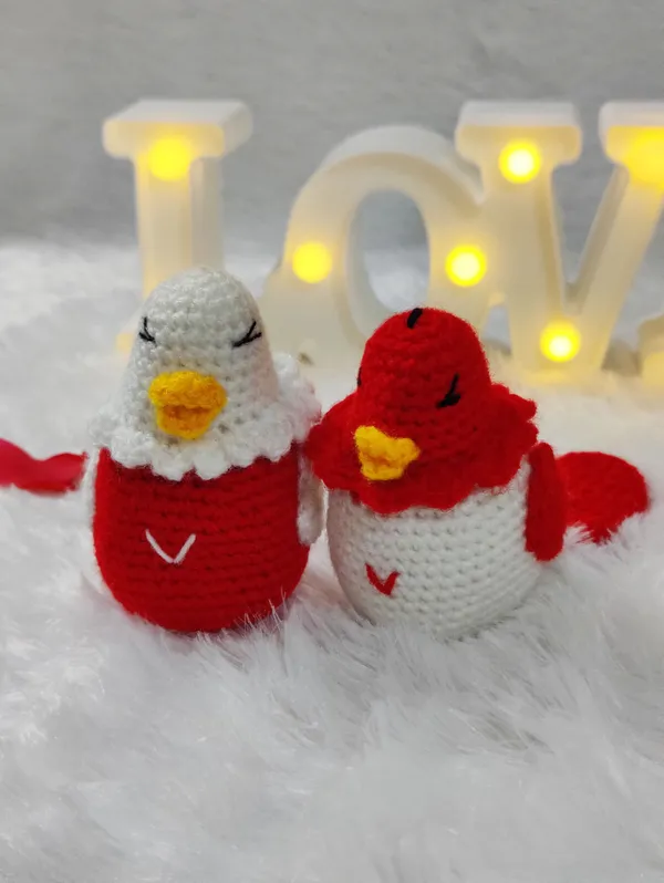Red_Woolen_Toys_Home_Decor