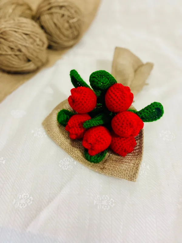 Red_Woolen_Flowers_Home_Decor