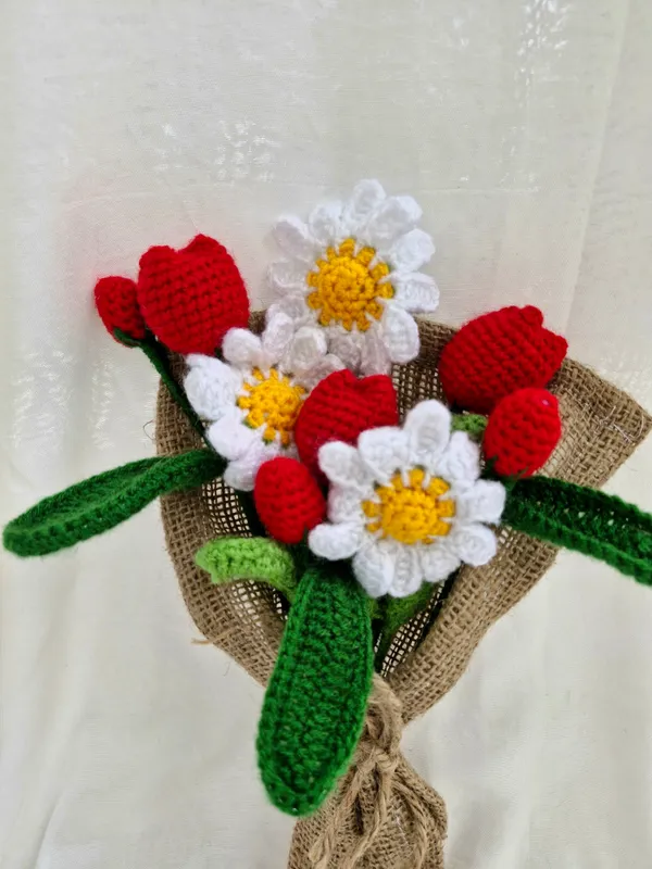 White_Woolen_Flowers_Home_Decor