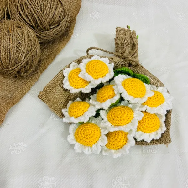 White_Woolen_Flower_For_Home_Decor