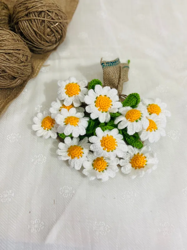White_Woolen_Flower_For_Home_Decor