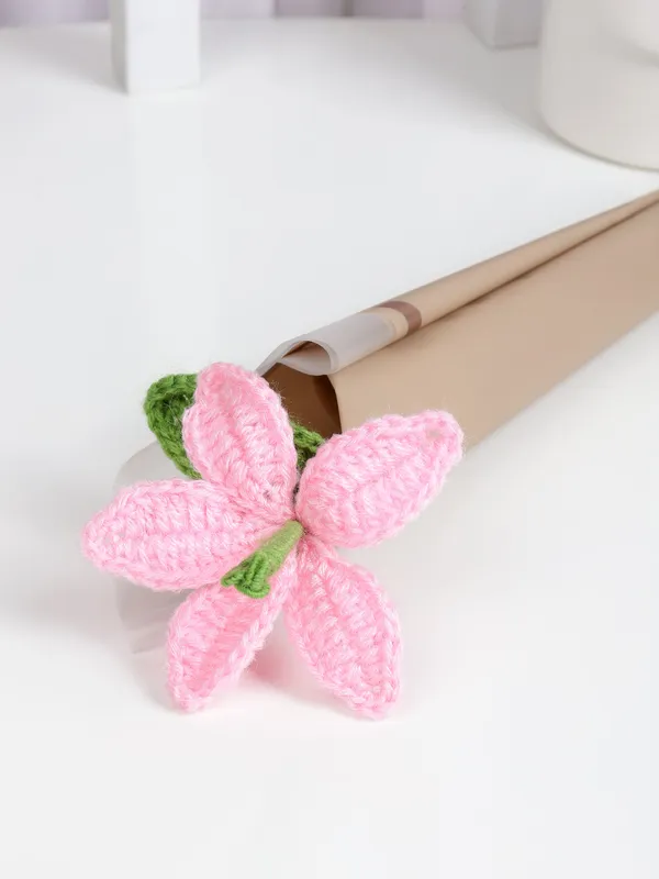 Pink_Woolen_Flower_For_Home_Decor