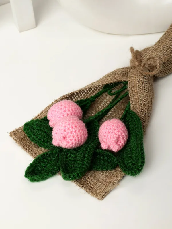 Pink_Woolen_Flower_For_Home_Decor