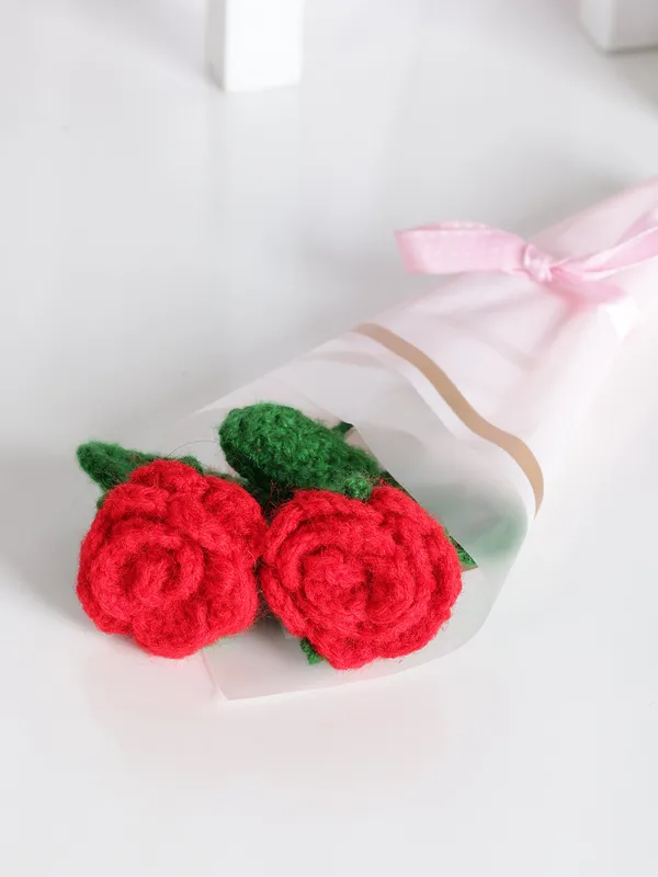 Red_Woolen_Flower_For_Home_Decor