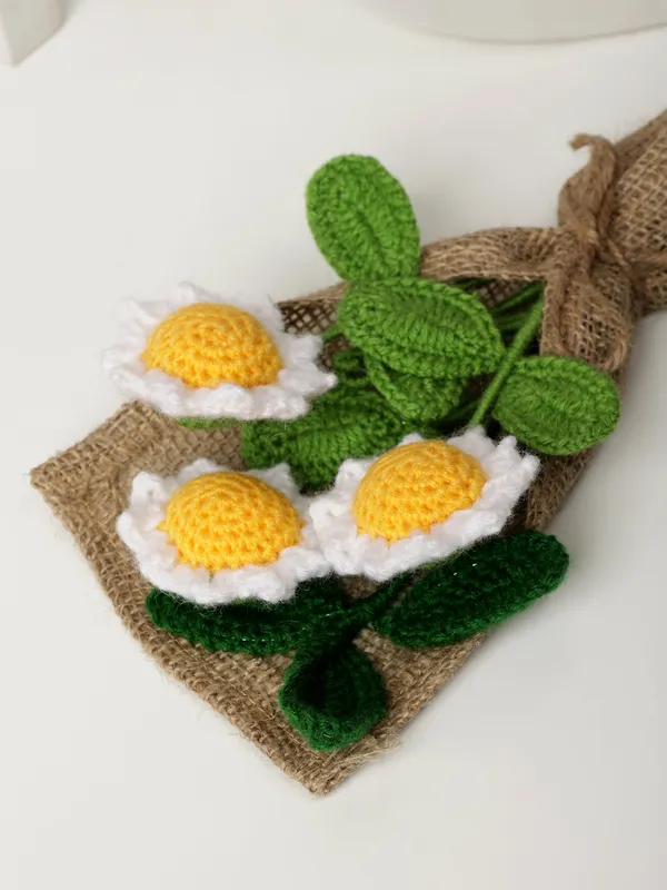 White_Woolen_Flower_For_Home_Decor