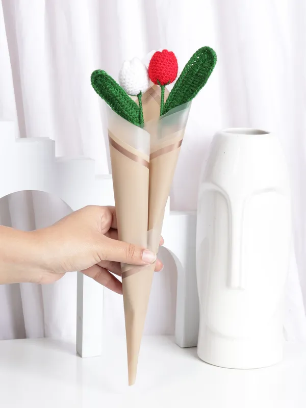 White_Woolen_Flower_For_Home_Decor