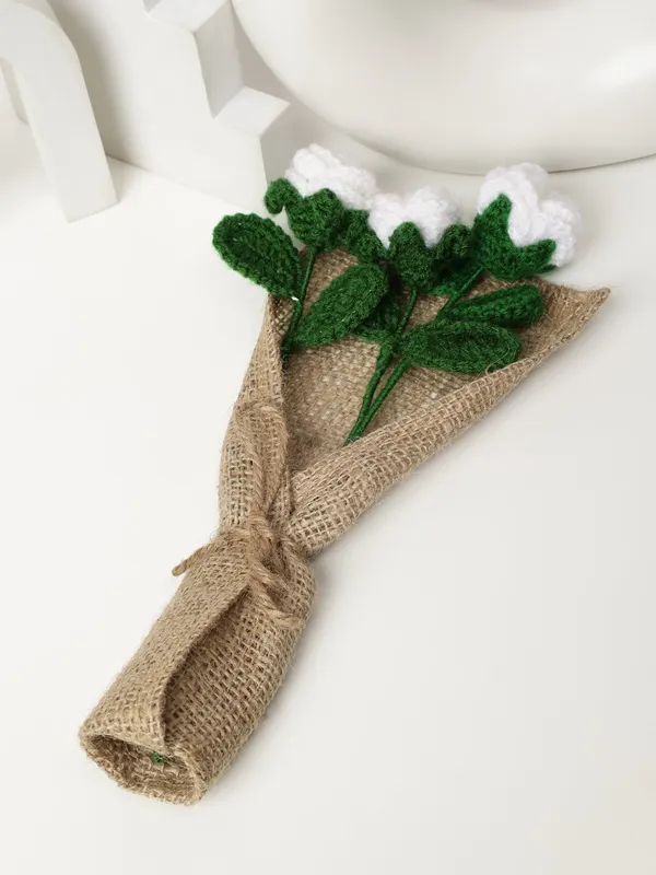White_Woolen_Flower_For_Home_Decor