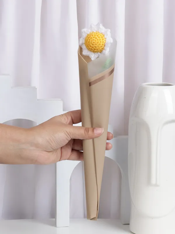 White_Woolen_Flower_For_Home_Decor